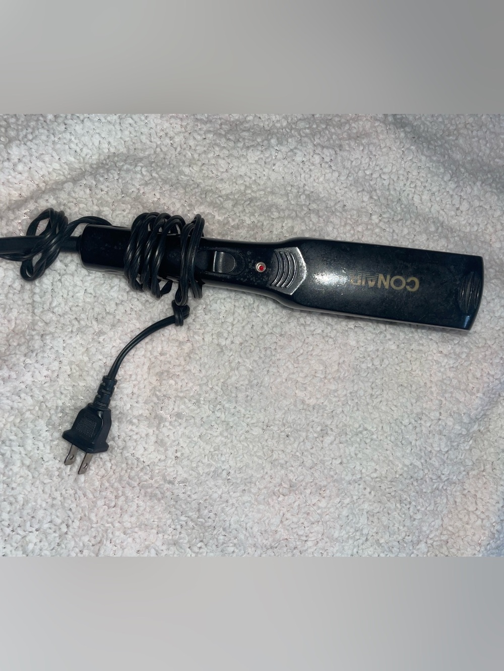 Black and Gold Hair Straightener - Conair